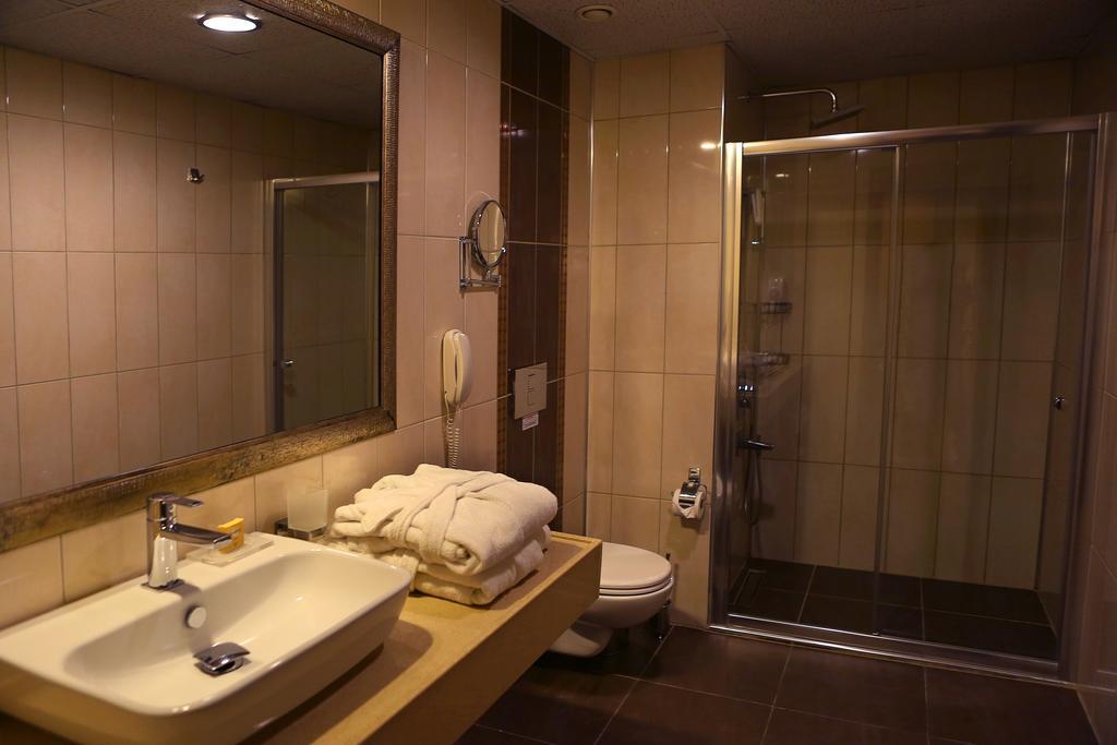 Imperial Park Hotel İzmit Exteriör bild