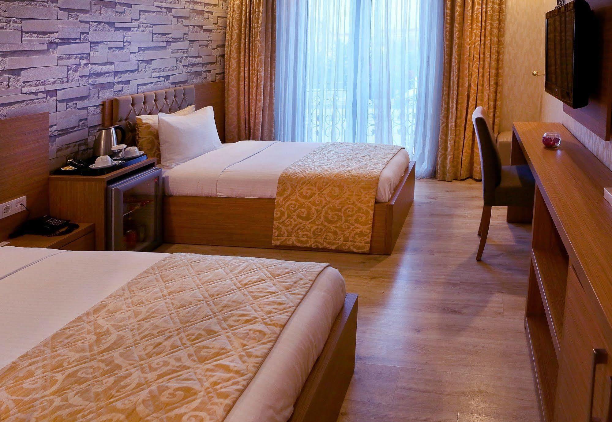 Imperial Park Hotel İzmit Exteriör bild